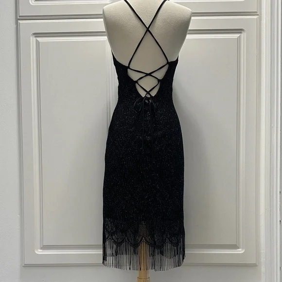 Hourglass Shimmering Black Dress - Picture 5 of 10